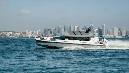 Axopar 37 XC Cross Cabin