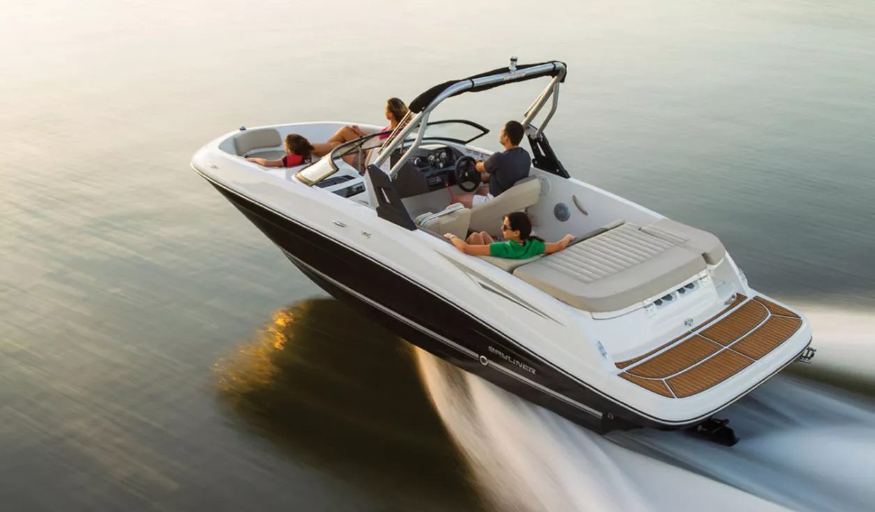 Катер Bayliner VR5 Bowrider - фото 2