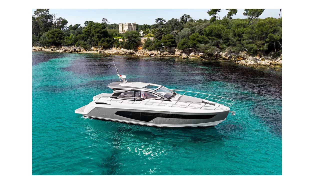 Моторная яхта Azimut Atlantis 51 - фото 2