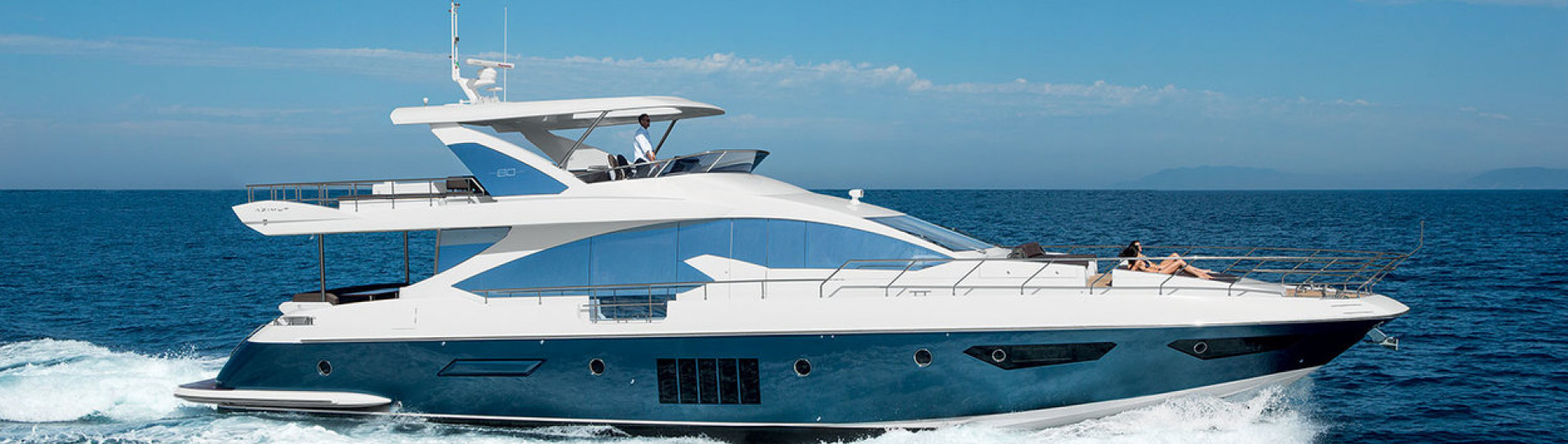 Моторная яхта Azimut 80 - фото