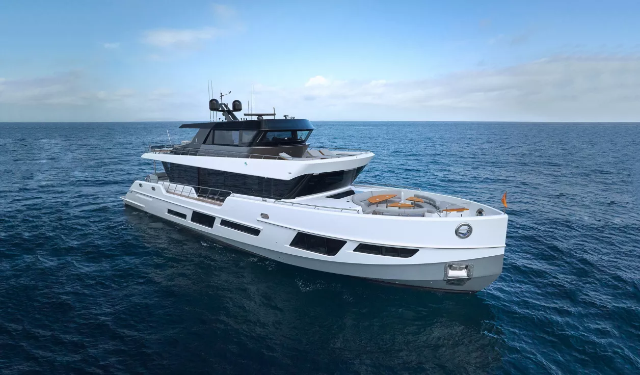 Моторная яхта CL Yachts CLX96 - фото 1