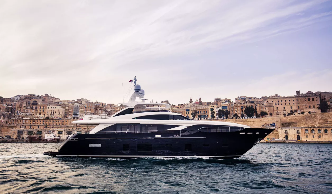 Моторная яхта Princess 30M  - фото 2