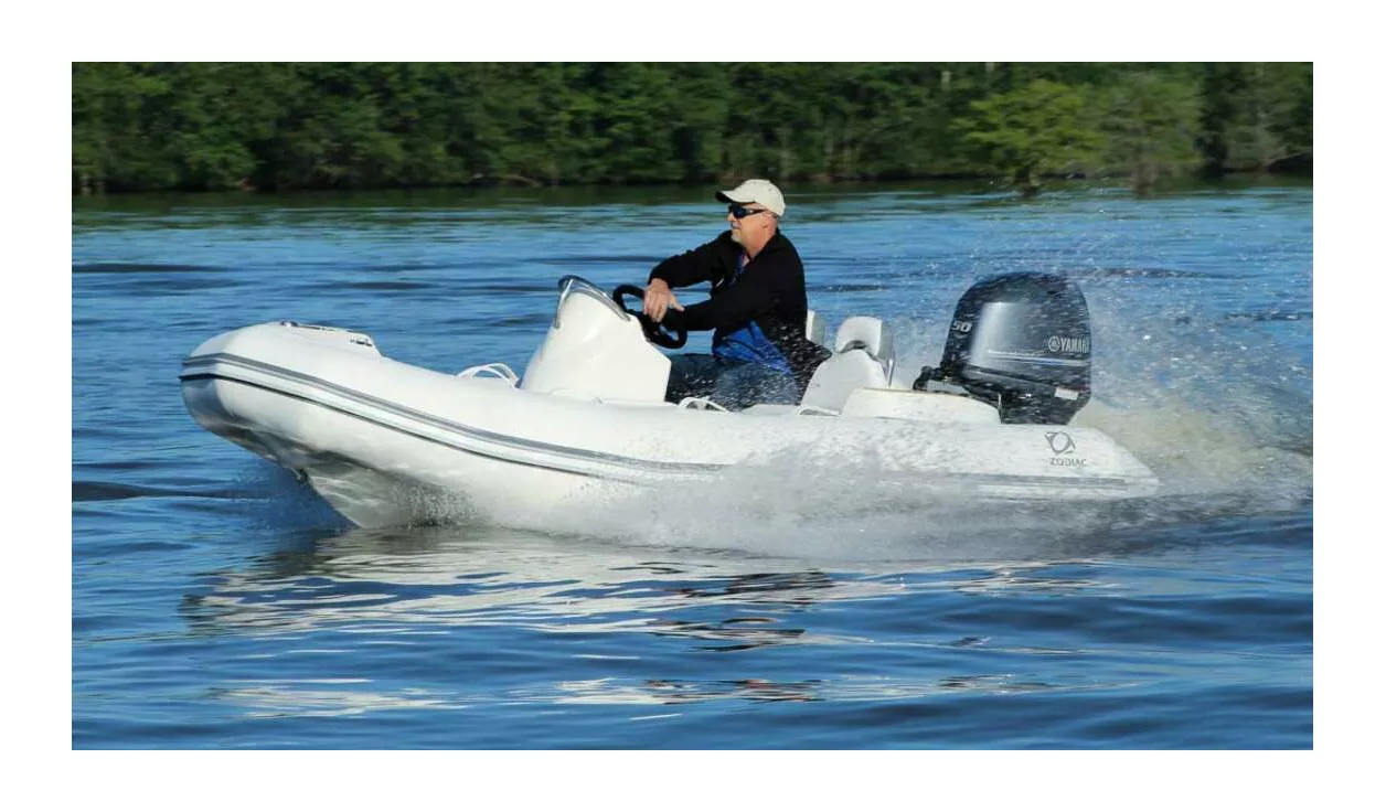 Катер Zodiac Yachtline 400 - фото 1
