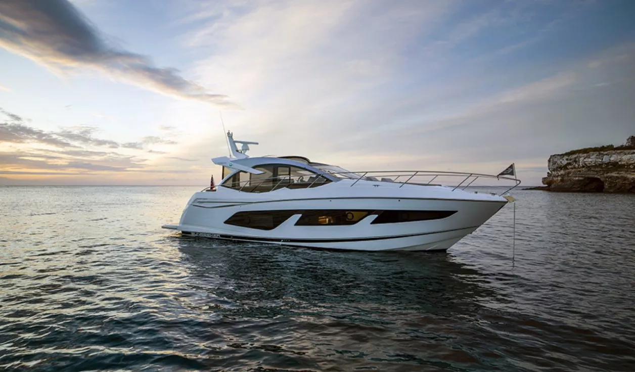 Моторная яхта Sunseeker Predator 50 - фото 1