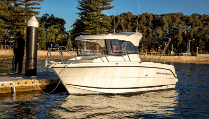 Parker 660 Pilothouse
