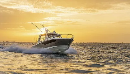 Boston Whaler 405 Conquest
