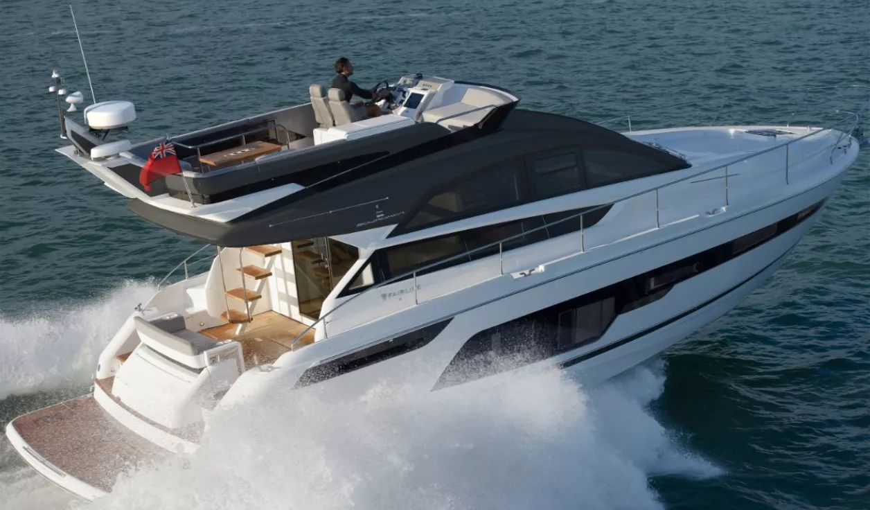 Моторная яхта Fairline Squadron 50 - фото 1