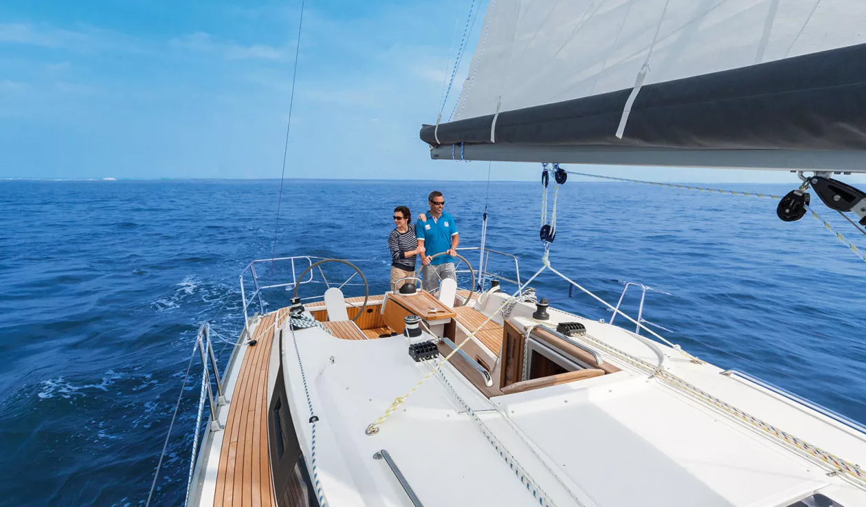 Парусная яхта Bavaria Cruiser 34  - фото 2