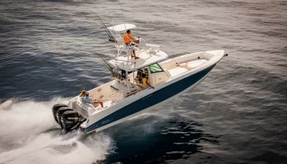 Boston Whaler 350 OUTRAGE