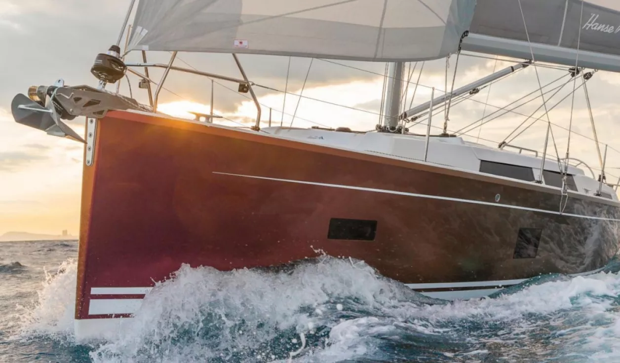 Парусная яхта Hanse 388 - фото 2