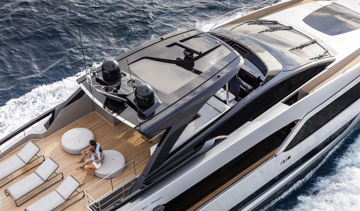 Моторная яхта Riva 90' Argo - фото 1