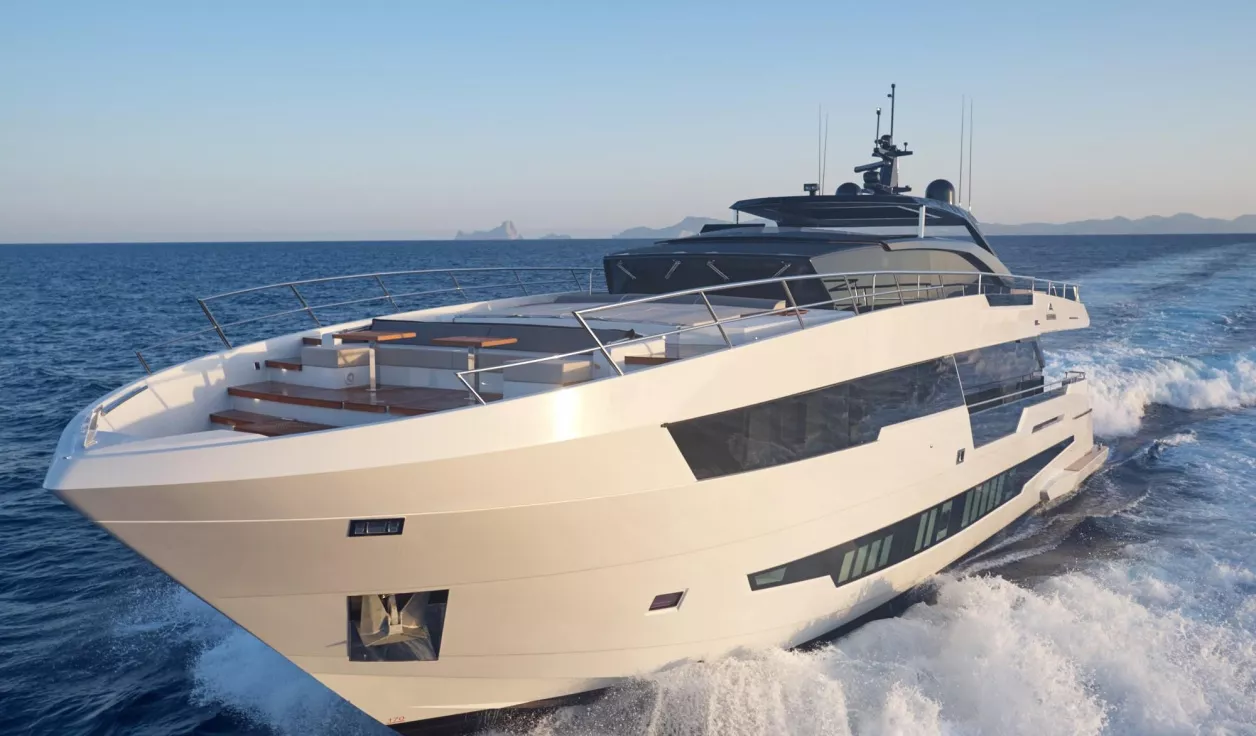 Моторная яхта Sunseeker 100 Yacht - фото 1