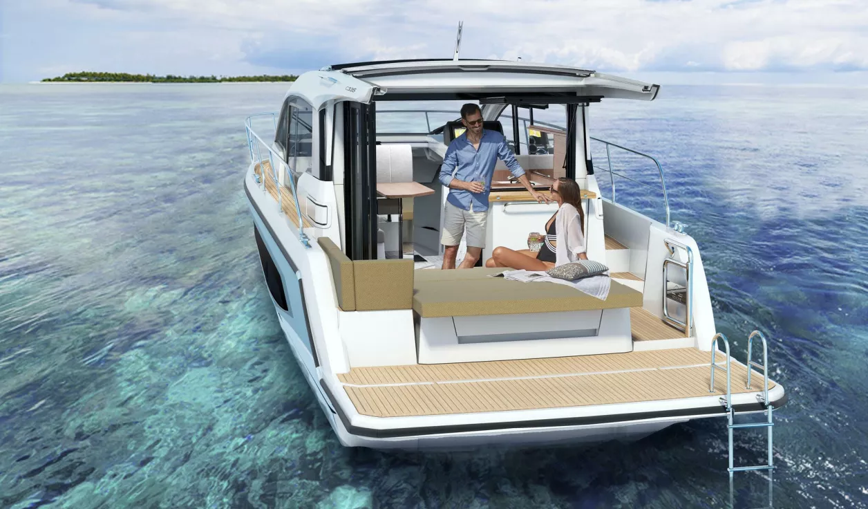 Моторная яхта Sealine C335 - фото 2
