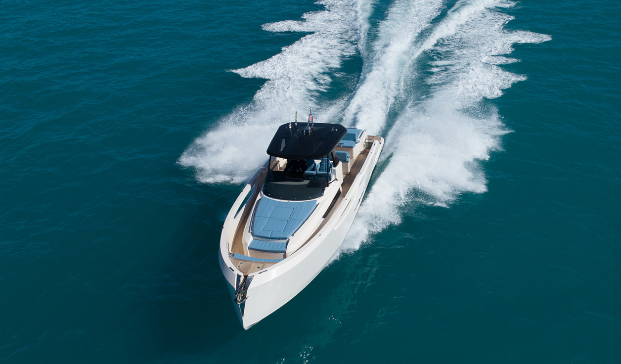 Катер Cayman Yachts 400 Walk around - фото 2