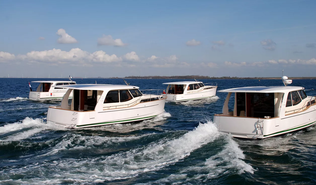 Моторная яхта Greenline 33 - фото 2