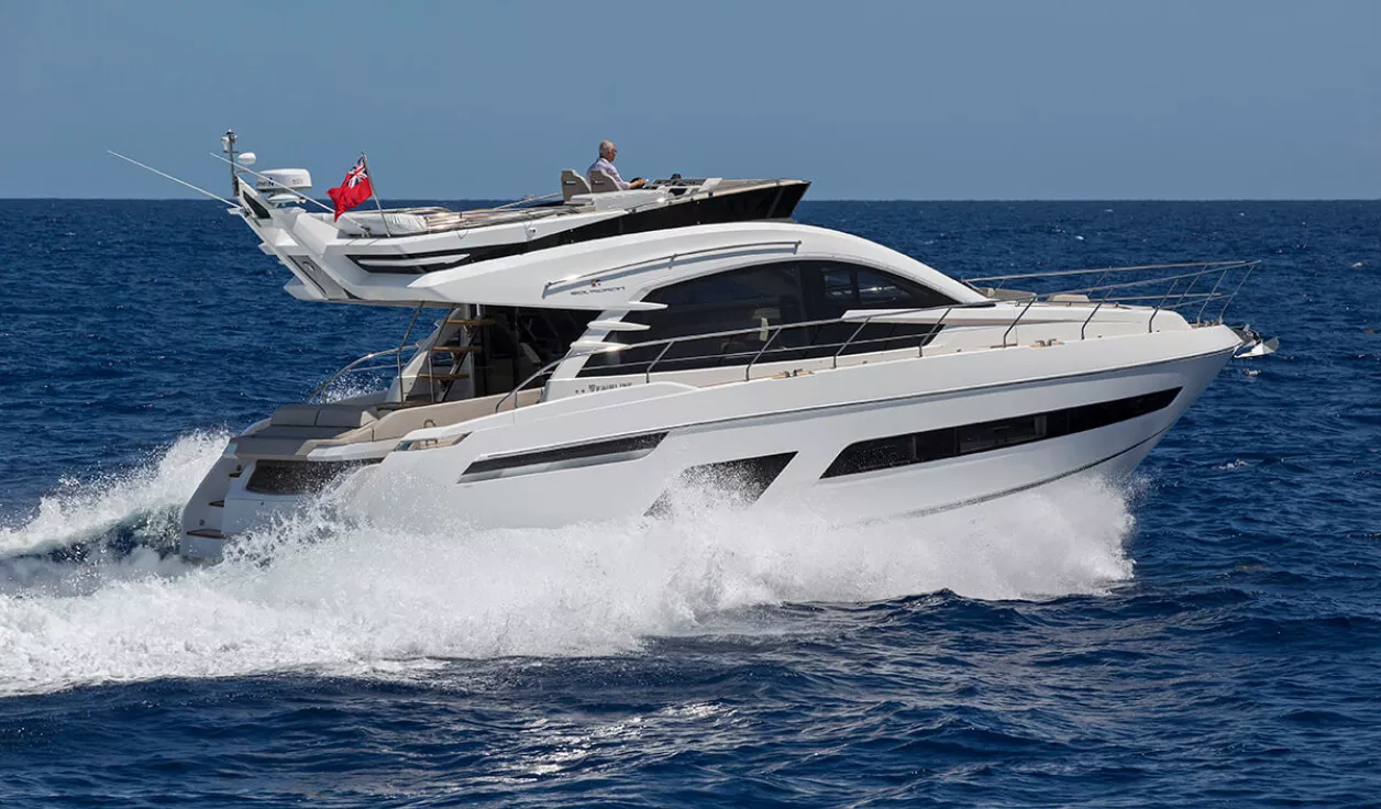 Моторная яхта Fairline Squadron 53 - фото 2