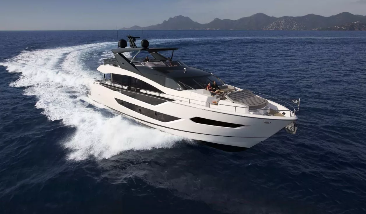 Моторная яхта Sunseeker 88 Yacht - фото 1