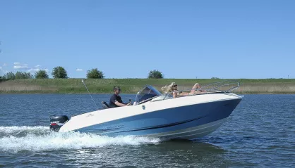 Galia 570 Sundeck