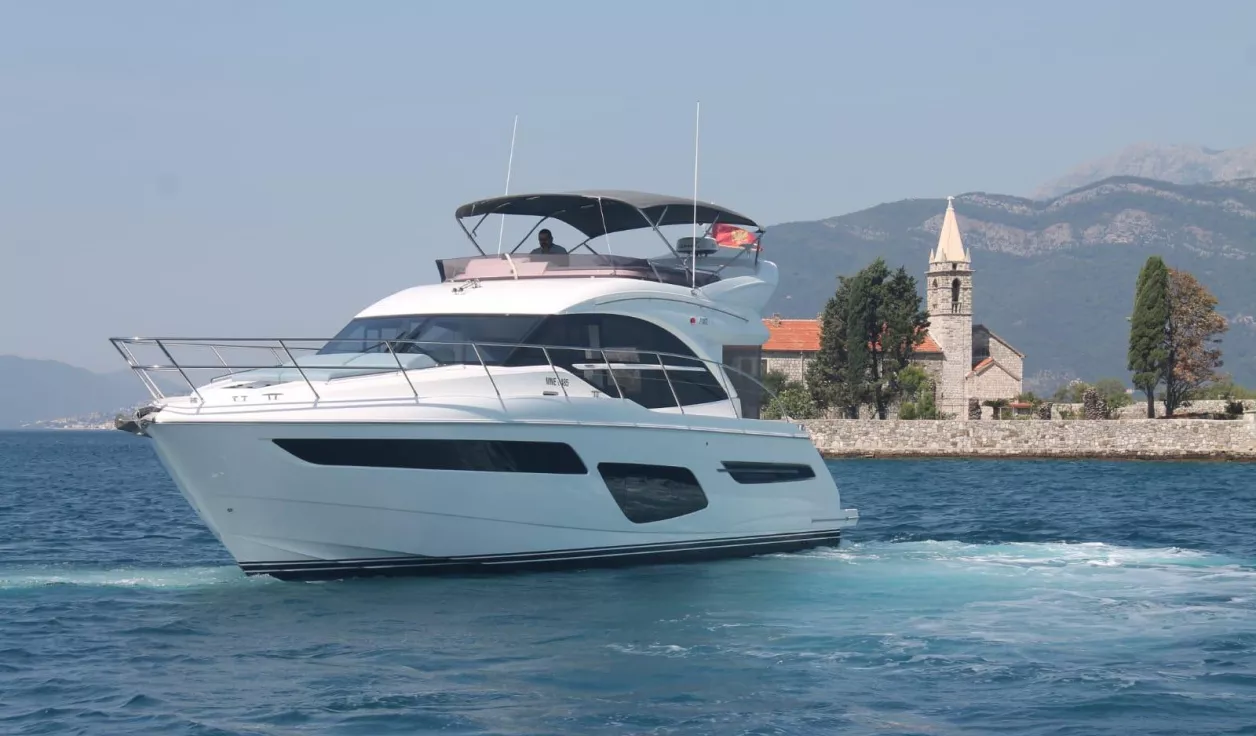 Моторная яхта Princess F50 - фото 1