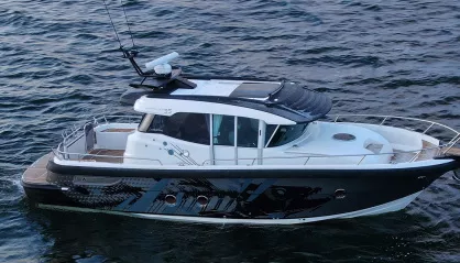 Arctic Boats Commuter 35