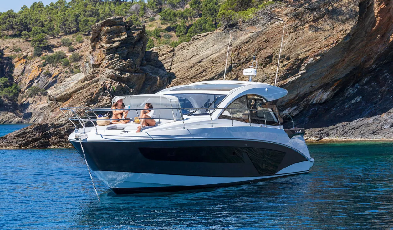 Моторная яхта Beneteau Gran Turismo 45 - фото 2