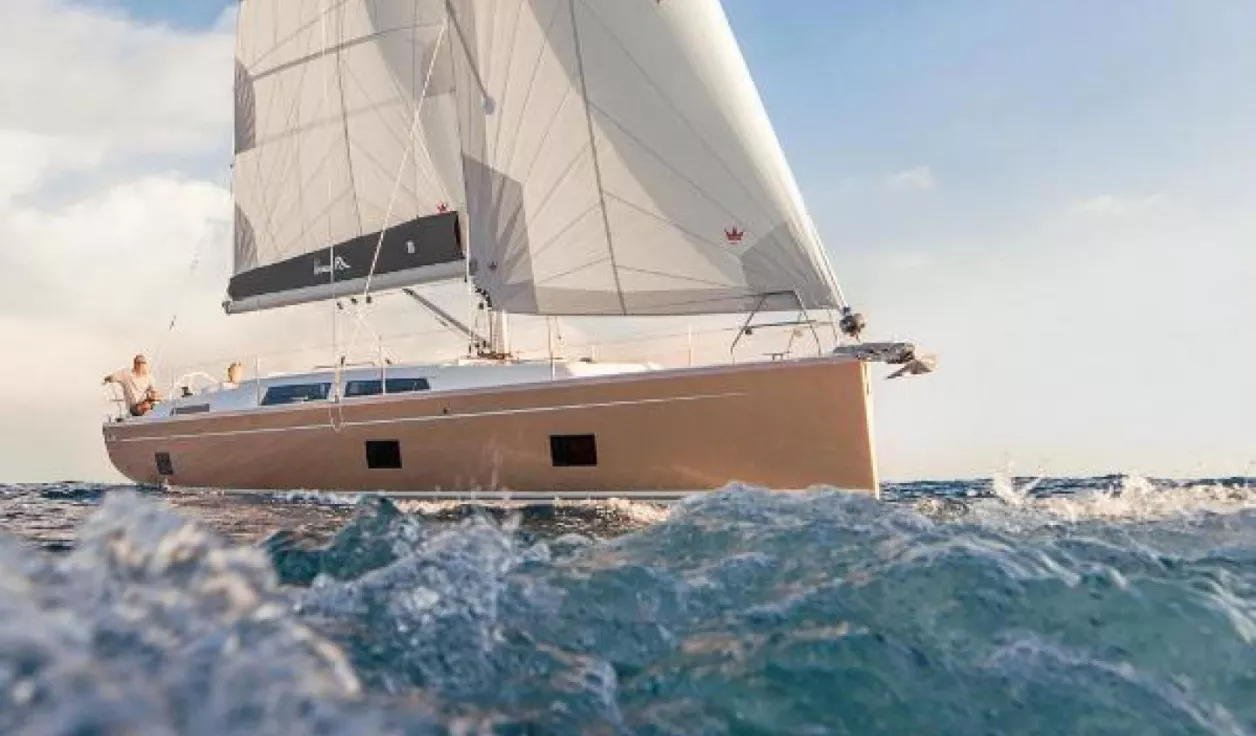 Парусная яхта Hanse 418 - фото 2