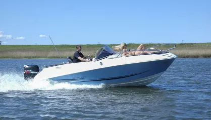 Galia 570 Sundeck