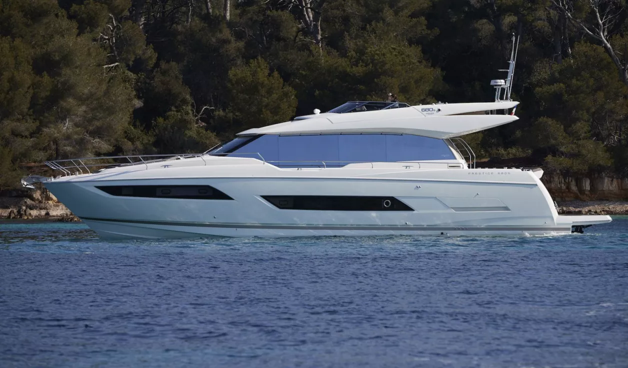 Моторная яхта Prestige 690S - фото 1