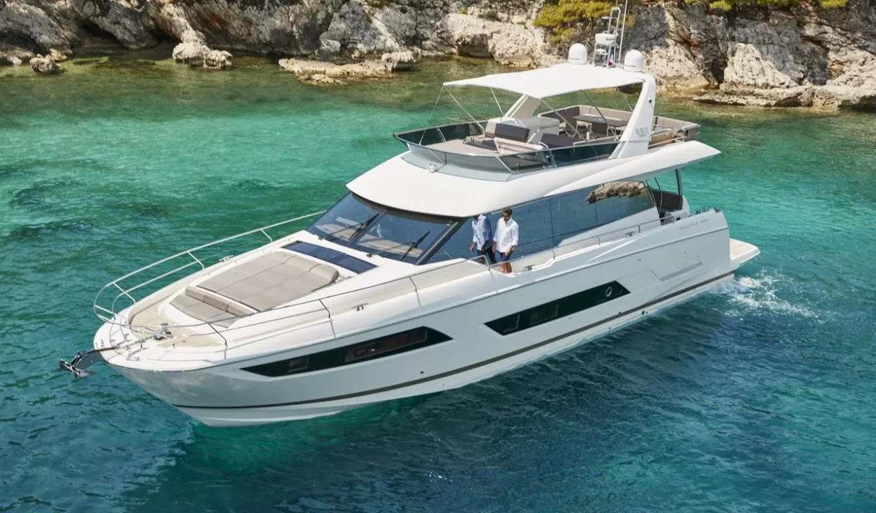 Моторная яхта Prestige 690 - фото 2