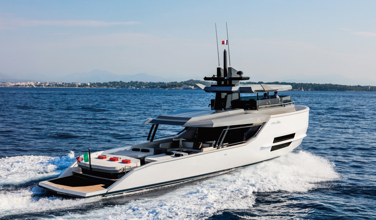 Моторная яхта Arcadia Sherpa 60 - фото 1