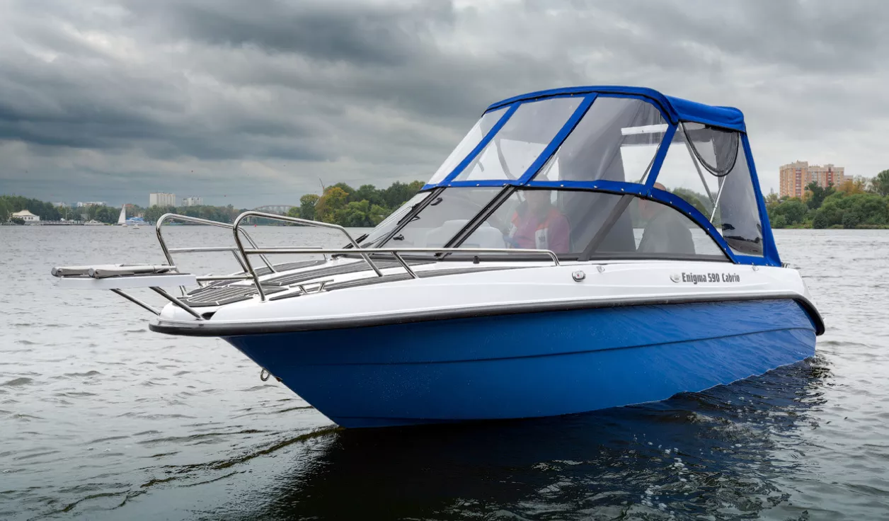 Катер Enigma 590 Cabrio - фото 1