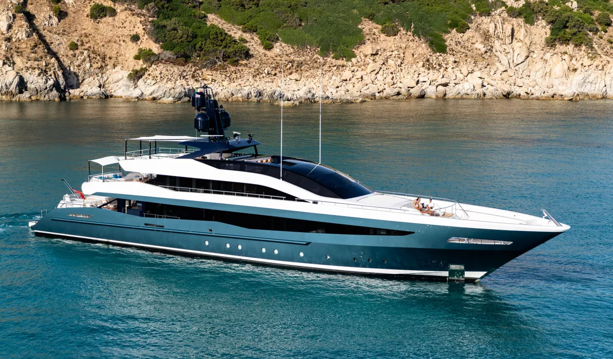 Моторная яхта Heesen Irisha - фото 1