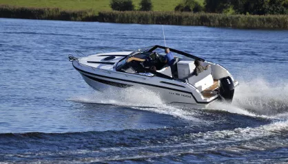 Parker 800 Cruiser