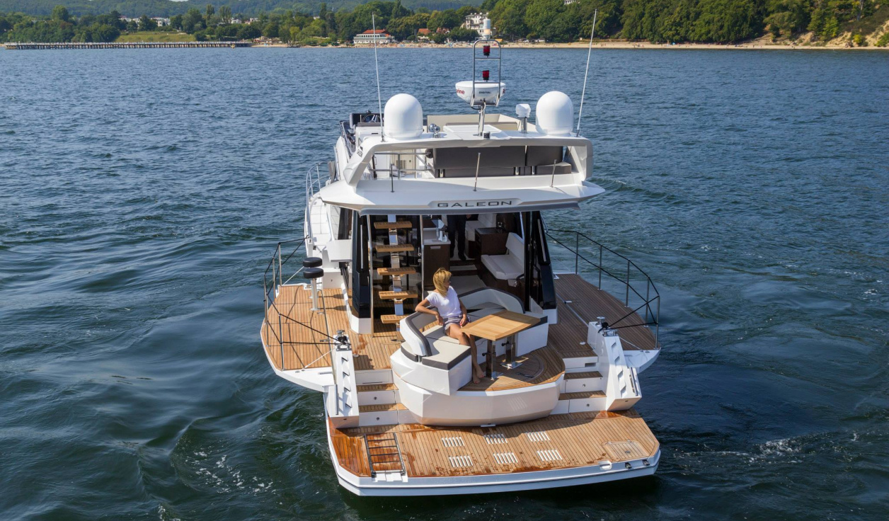 Моторная яхта Galeon 500 Fly - фото 2