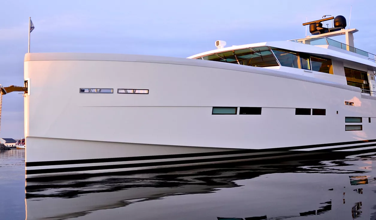 Моторная яхта Delta 88 Carbon - фото 1