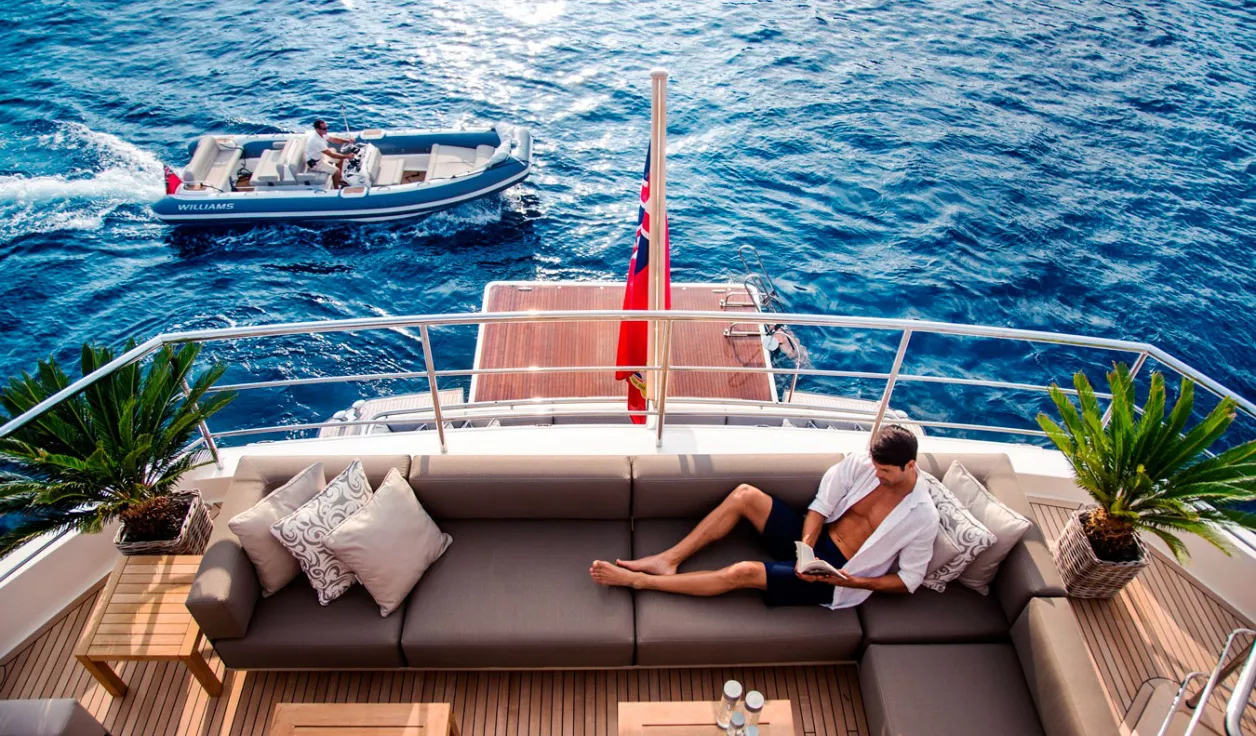 Моторная яхта Princess 40M - фото 2