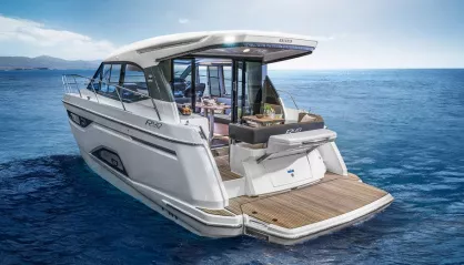 Bavaria R40 Fly