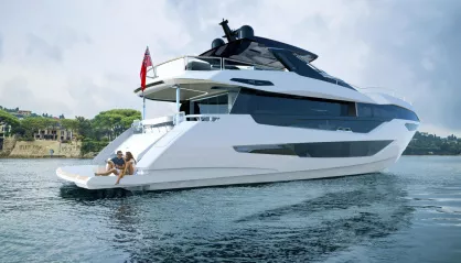 Sunseeker 100 Yacht