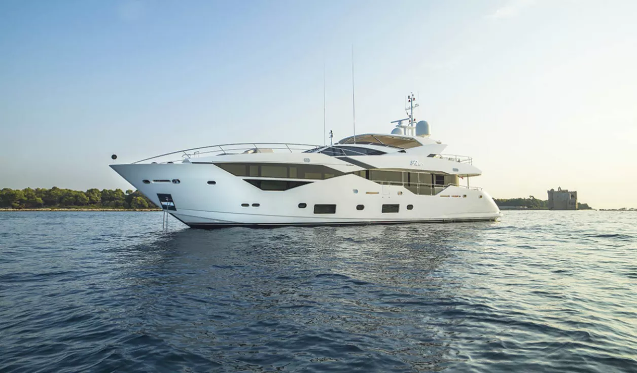 Моторная яхта Sunseeker 116 Yacht - фото 2