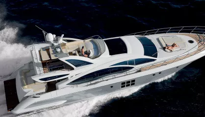 Azimut 72S