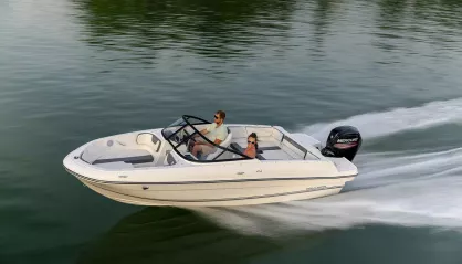 Bayliner VR4 Bowrider Outboard