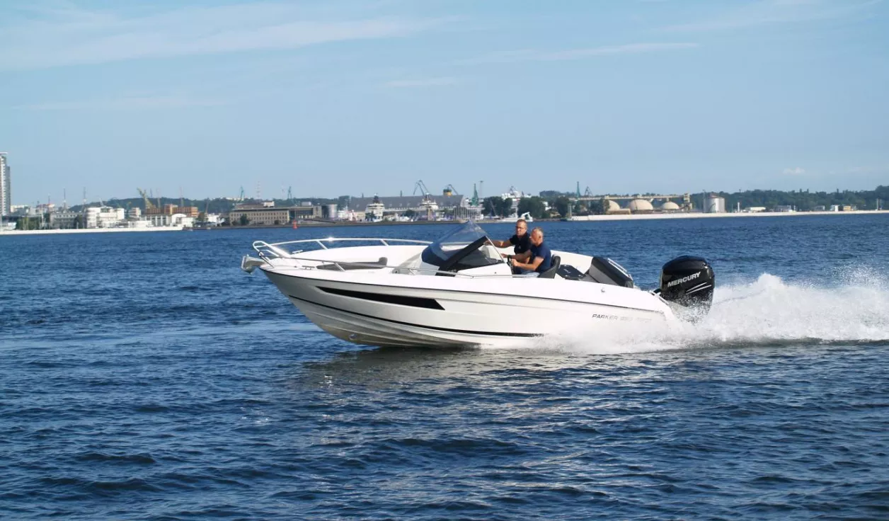 Катер Parker 690 Sport - фото 1