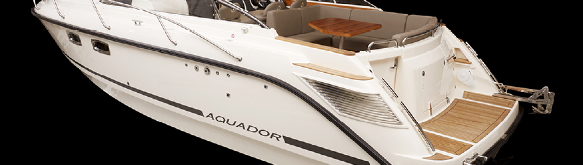 Катер Aquador 28 DC - фото