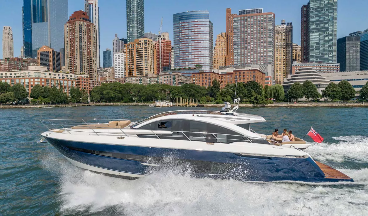 Моторная яхта Fairline Targa 65 GT - фото 1