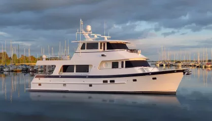 Outer Reef 740 Deluxbridge Skylounge Motoryacht