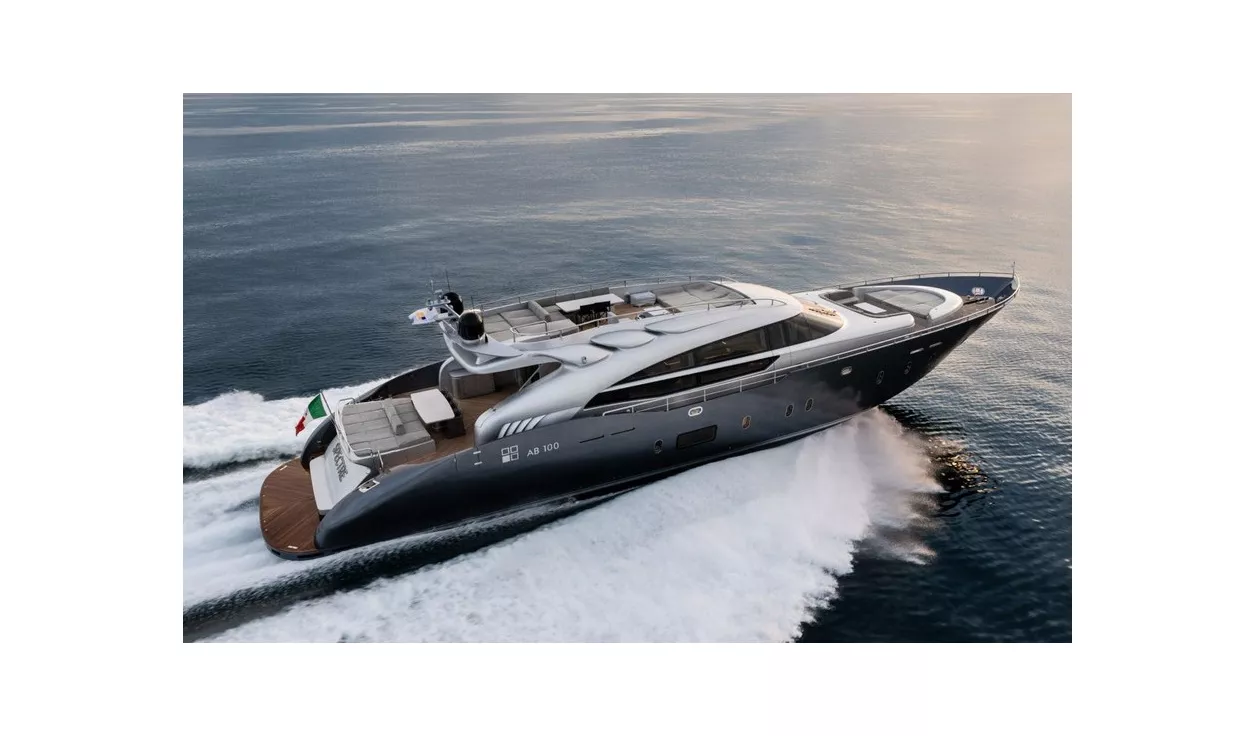 Моторная яхта AB Yachts AB 100 - фото 2
