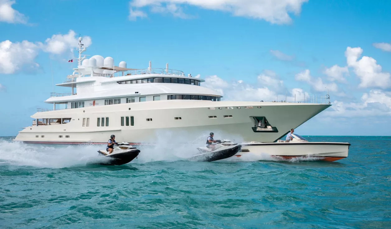 Моторная яхта Lurssen Coral Ocean - фото 1