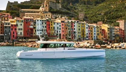 Axopar 45 XC Cross Cabin