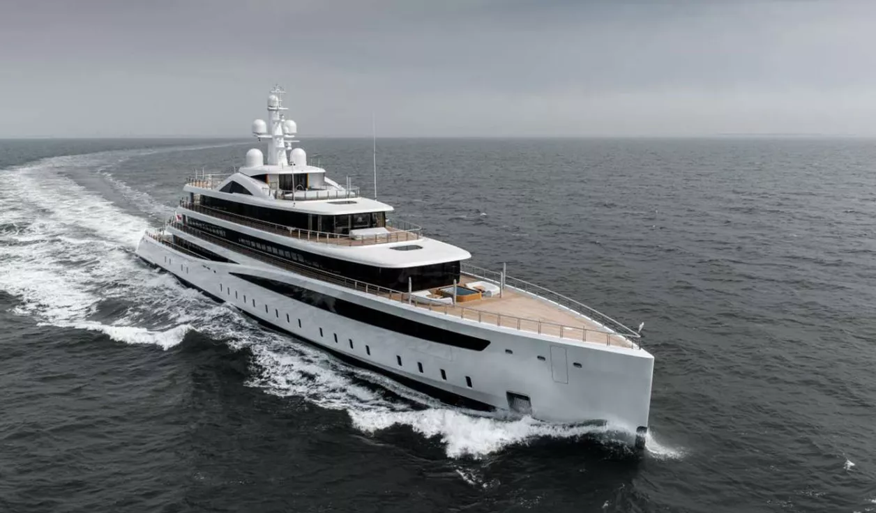 Моторная яхта Feadship Viva - фото 1