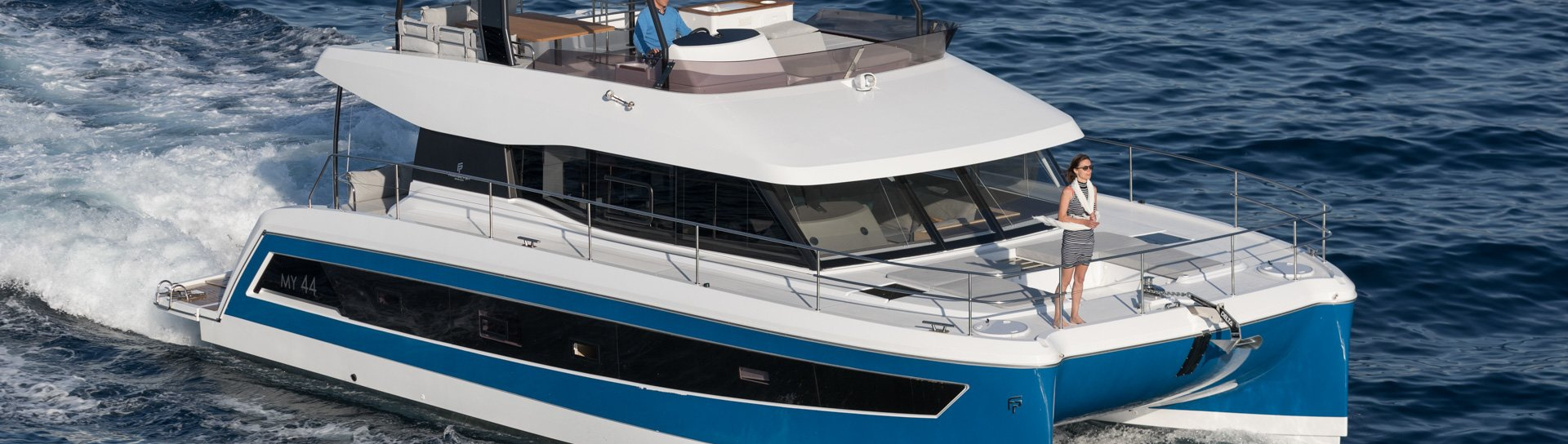 Моторная яхта Fountaine Pajot MY6 - фото